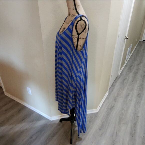 Bcbgmaxazria striped asymmetrical hem dress size‎ small - Picture 2 of 5